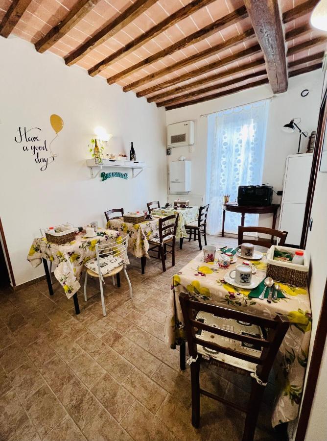Podere La Miniera Relax & Food Siena Bagian luar foto